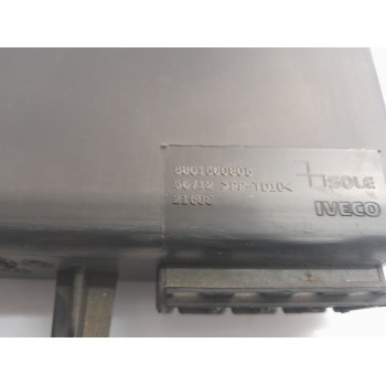 Recambio de moldura para iveco daily furgón 2.3 diesel cat referencia OEM IAM 5801560805  