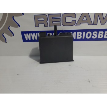 Recambio de moldura para iveco daily furgón 2.3 diesel cat referencia OEM IAM 5801560805  