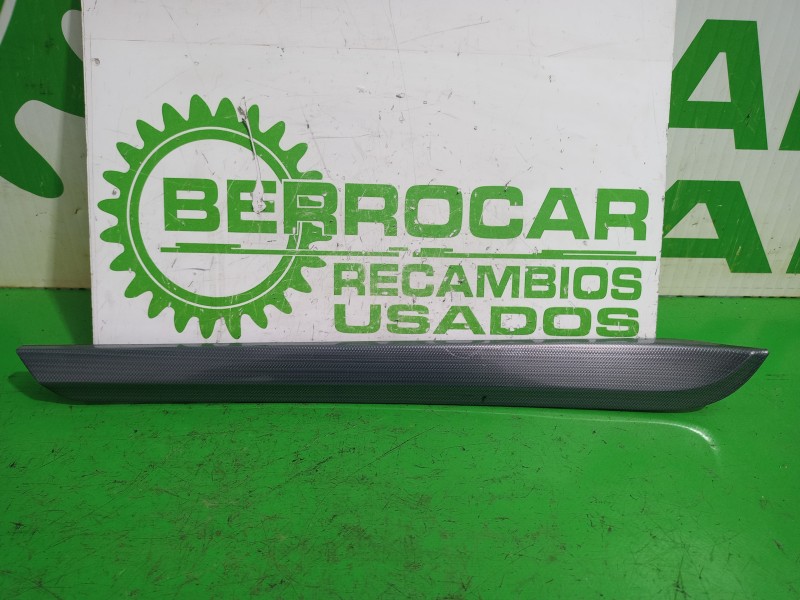 Recambio de moldura para peugeot 508 active referencia OEM IAM 9672421877  