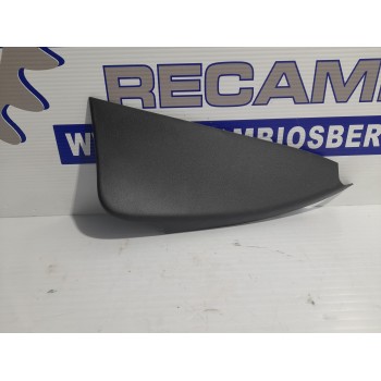Recambio de moldura para iveco daily furgón 2.3 diesel cat referencia OEM IAM 5801544551  