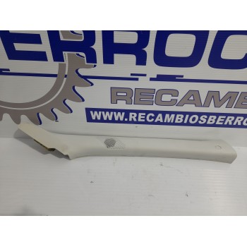 Recambio de moldura interior para iveco daily furgón 2.3 diesel cat referencia OEM IAM 5801546053  