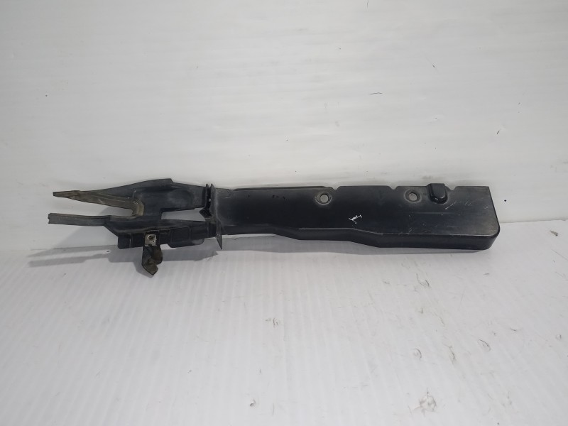 Recambio de soporte para ford focus berlina (cap) trend referencia OEM IAM 4M51A02477A  