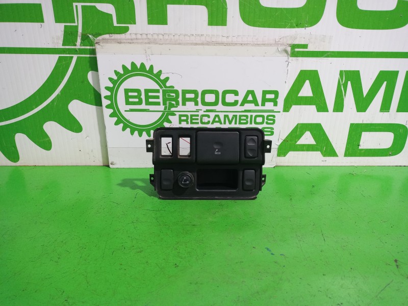 Recambio de cenicero para land rover freelander (ln) e targa referencia OEM IAM FHR100460LNF  
