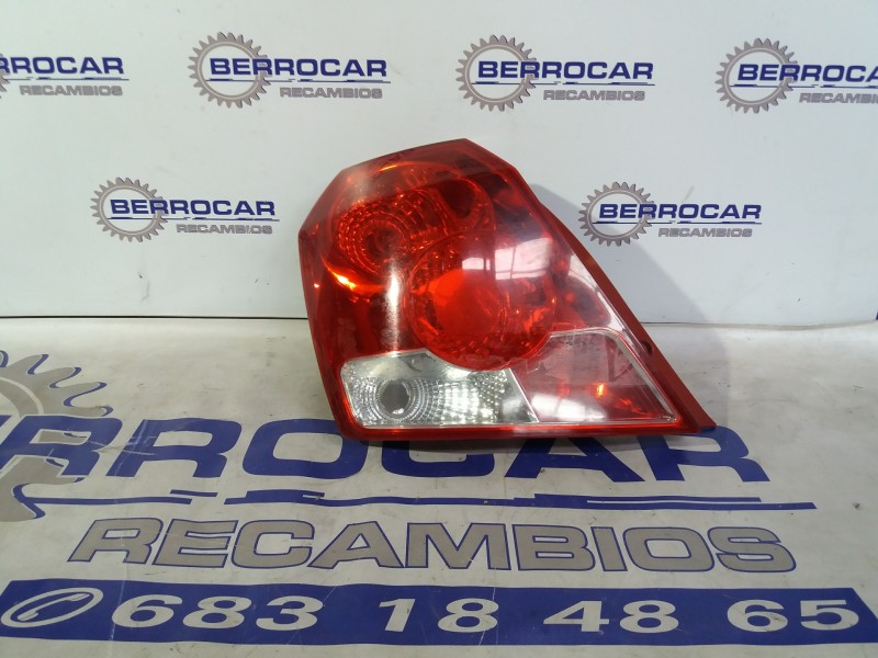 Recambio de piloto trasero izquierdo para daewoo kalos 1.4 cat referencia OEM IAM 300266l  