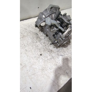 Recambio de caja cambios para volkswagen t-roc (a11, d11) 1.6 tdi referencia OEM IAM 0AJ300043M  