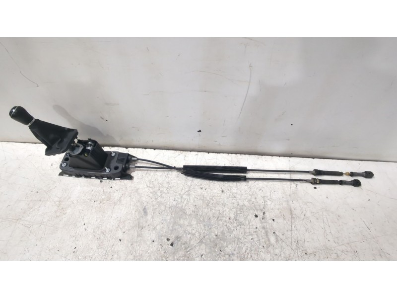 Recambio de palanca cambio para volkswagen t-roc (a11, d11) 1.6 tdi referencia OEM IAM 5Q0711049BR  