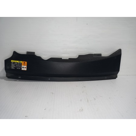 Recambio de moldura para ford focus berlina (cap) trend referencia OEM IAM 4M5116613AC  