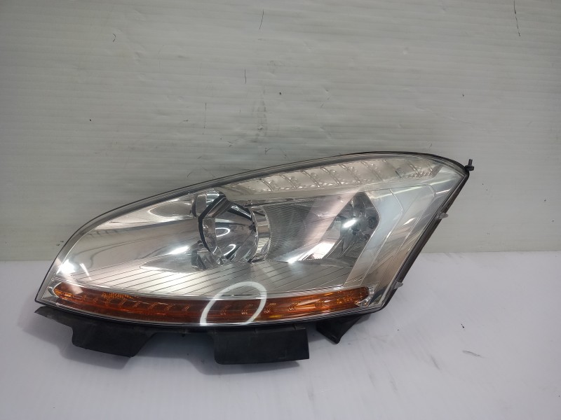 Recambio de faro izquierdo para citroën c4 grand picasso avatar referencia OEM IAM 6208A8  