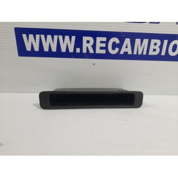 Recambio de moldura para iveco daily furgón 2.3 diesel cat referencia OEM IAM 58015665010  