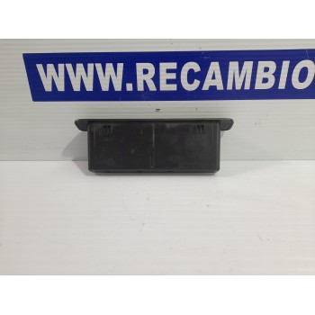 Recambio de moldura para iveco daily furgón 2.3 diesel cat referencia OEM IAM 58015665010  