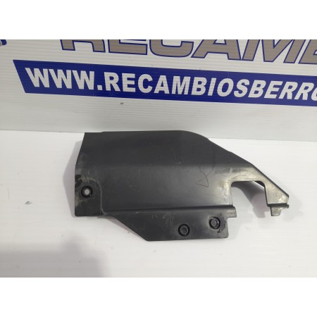 Recambio de moldura para iveco daily furgón 2.3 diesel cat referencia OEM IAM 5801597610  
