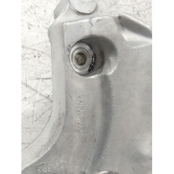 Recambio de soporte motor para kia rio ii (jb) 1.5 crdi referencia OEM IAM 216702A300  