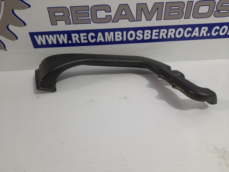 Recambio de conducto calefaccion para iveco daily furgón 2.3 diesel cat referencia OEM IAM 5801544477  