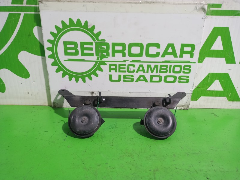 Recambio de claxon para nissan juke (f15) acenta referencia OEM IAM 25620BA60A  