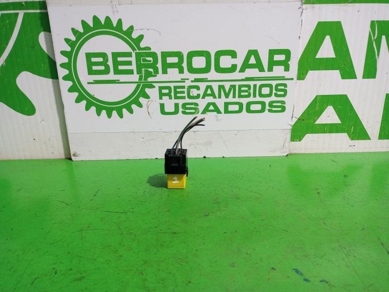 Recambio de rele para land rover freelander (ln) e targa referencia OEM IAM V23134B52X127  