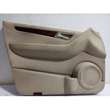 GUARNECIDO PUERTA DELANTERA IZQUIERDA A1697201570 