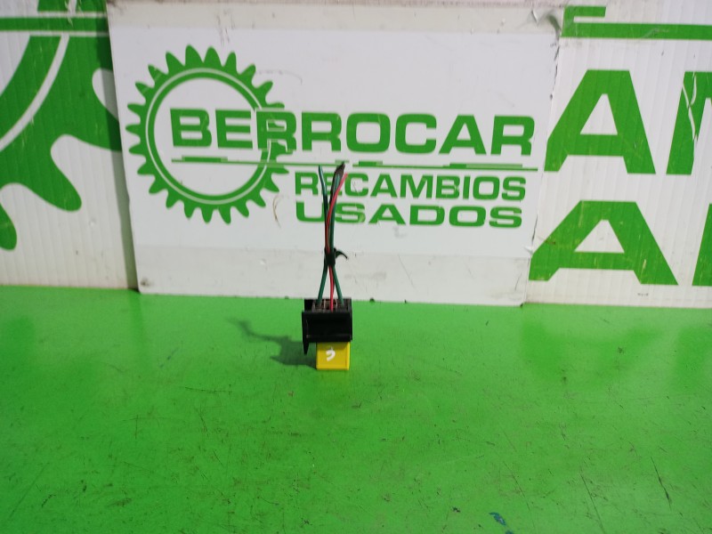 Recambio de rele para land rover freelander (ln) e targa referencia OEM IAM V23134B52X127  