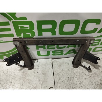 Recambio de travesaño inferior para renault megane ii familiar 1.9 dci diesel referencia OEM IAM 8200761565  