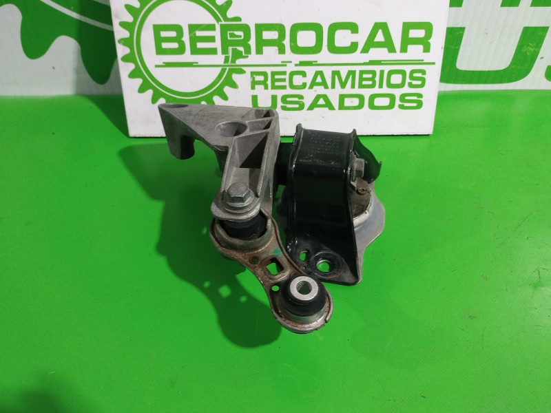 Recambio de soporte motor para renault megane ii familiar 1.9 dci diesel referencia OEM IAM 8200072652 / 8200592642  