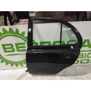 PUERTA TRASERA IZQUIERDA 82101AX130 