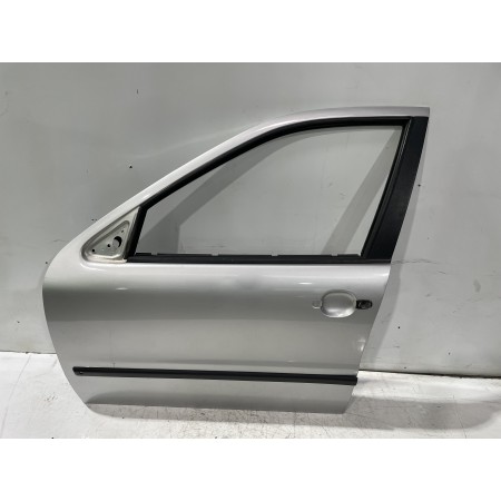Recambio de puerta delantera izquierda para seat leon (1m1) stella referencia OEM IAM 1M0831055M  