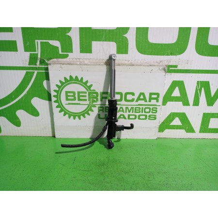 Recambio de bomba embrague para peugeot 2008 (--.2013) allure referencia OEM IAM 9812924680  