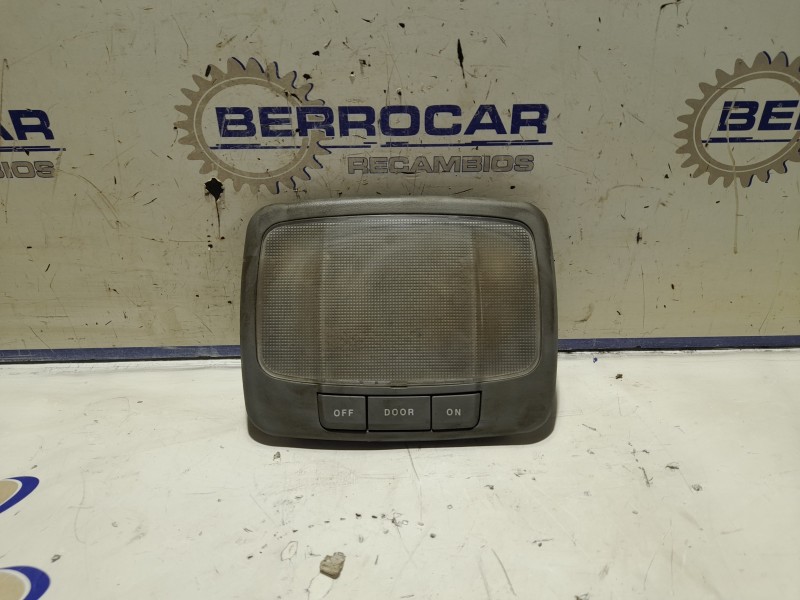 Recambio de luz interior para kia carens 2.0 turbodiesel cat referencia OEM IAM 928003E0  