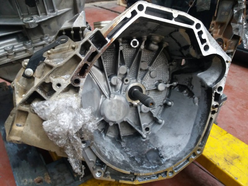 Recambio de caja cambios para dacia duster (hs_) 1.5 dci 4x4 (hsmc, hsmd) referencia OEM IAM 8201057476  