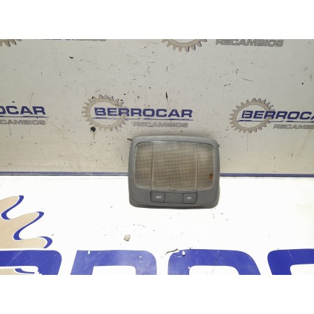 Recambio de luz interior para kia carens 2.0 turbodiesel cat referencia OEM IAM 928003E0  