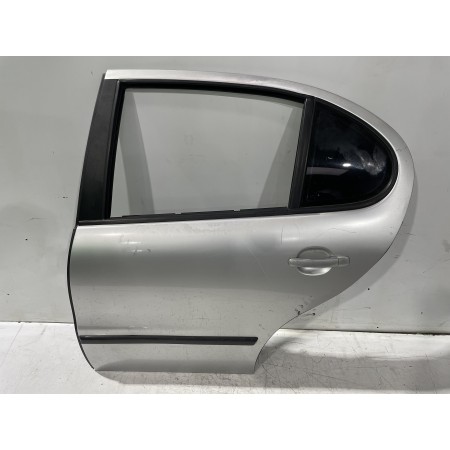 Recambio de puerta trasera izquierda para seat leon (1m1) stella referencia OEM IAM 1M0833055L  