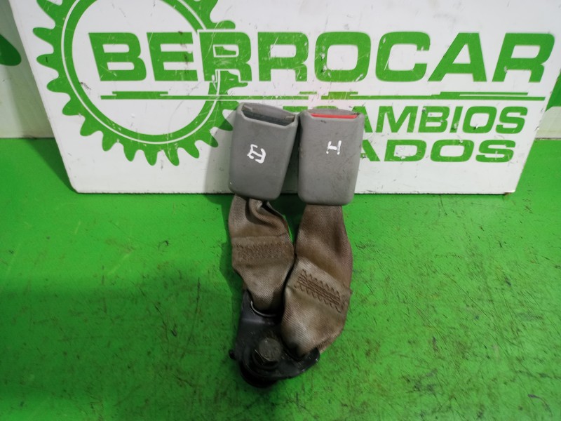 Recambio de enganche cinturon trasero izquierdo para kia sorento 2.5 crdi cat referencia OEM IAM 898303E200GW  