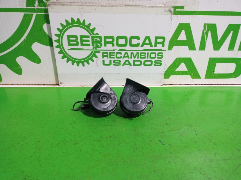 Recambio de claxon para land rover freelander (ln) e targa referencia OEM IAM YEB000050  