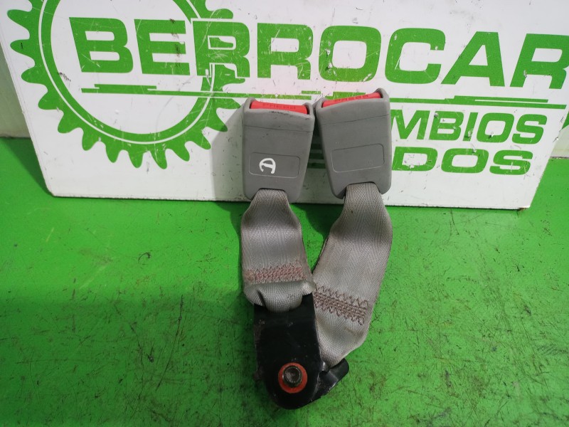 Recambio de enganche cinturon trasero derecho para kia sorento 2.5 crdi cat referencia OEM IAM 898403E200GW  