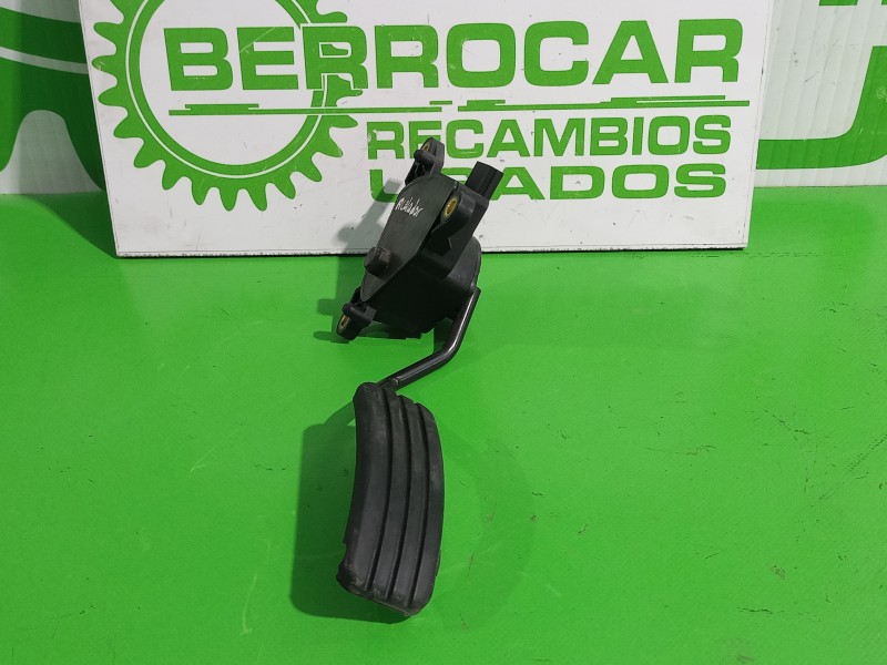 Recambio de pedal acelerador para renault megane ii familiar 1.9 dci diesel referencia OEM IAM 8200153270  