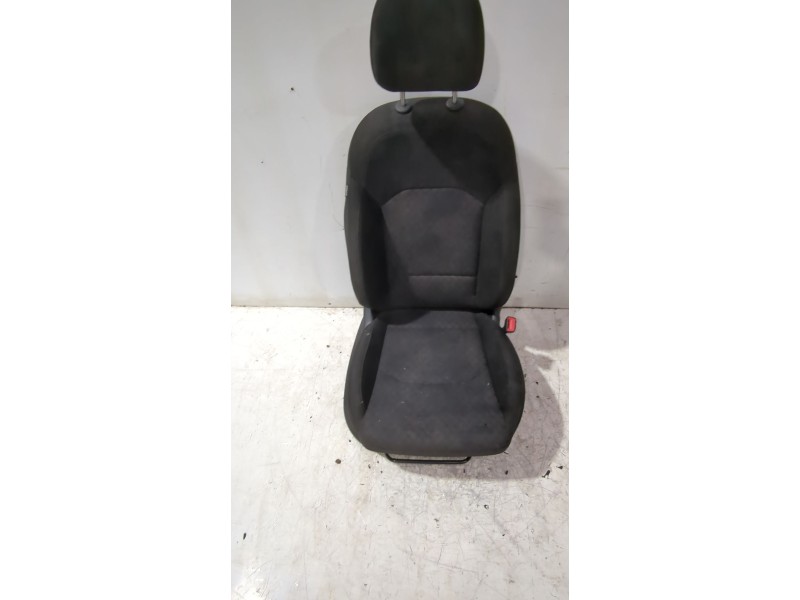 Recambio de asiento delantero derecho para kia ceed (cd) 1.0 t-gdi referencia OEM IAM 88200J7010AZK  