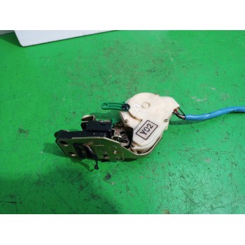 Recambio de cerradura puerta trasera derecha para kia sorento 2.5 crdi cat referencia OEM IAM 814203E010  