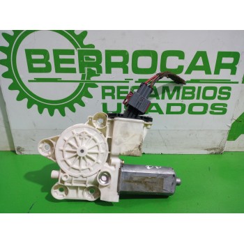Recambio de motor elevalunas delantero derecho para opel vectra c berlina gts referencia OEM IAM 106046102  