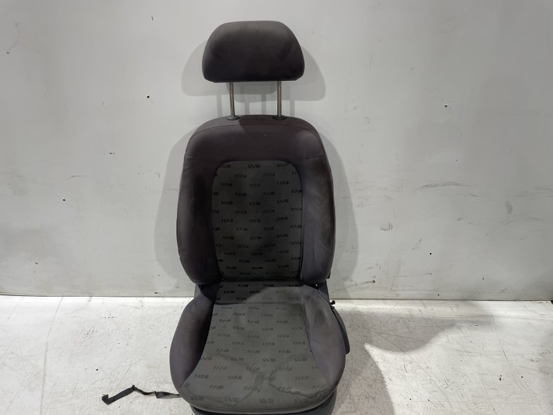Recambio de asiento delantero izquierdo para seat leon (1m1) stella referencia OEM IAM 1J4881045HD  