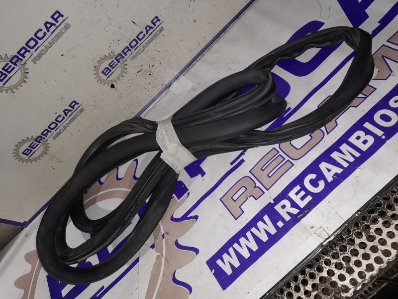 Recambio de gomas contorno puerta para toyota proace furgoneta (mdz_) 1.6 d4d (mdz9) referencia OEM IAM 9819625180  