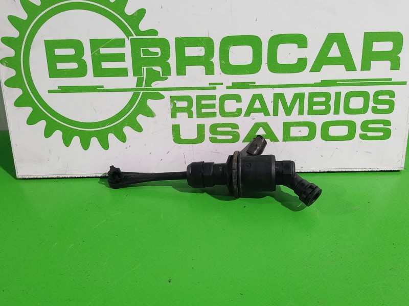 Recambio de bomba de embrague para renault megane ii familiar 1.9 dci diesel referencia OEM IAM 8200151784  