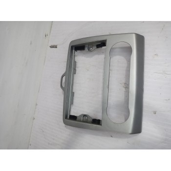 Recambio de moldura para ford focus berlina (cap) trend referencia OEM IAM 4M51185  