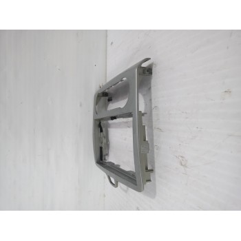 Recambio de moldura para ford focus berlina (cap) trend referencia OEM IAM 4M51185  