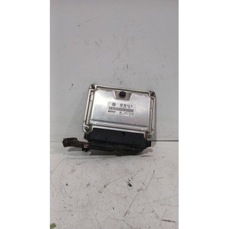 Recambio de centralita motor uce para volkswagen polo iv sedán (9n2, 9n4) 1.9 tdi referencia OEM IAM 038906012HL  