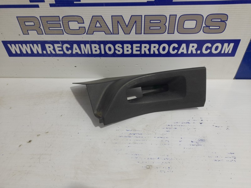 Recambio de moldura lateral para peugeot expert furgón 1.6 blue-hdi fap referencia OEM IAM 98139332ZD  