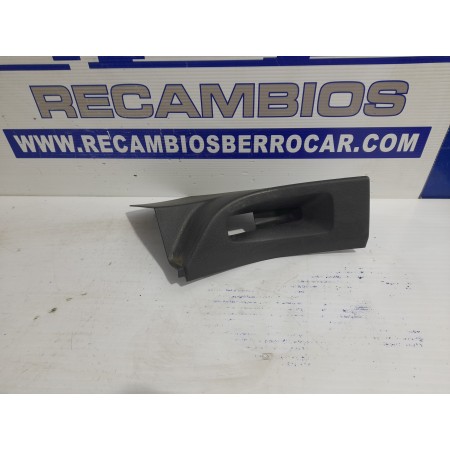 Recambio de moldura lateral para peugeot expert furgón 1.6 blue-hdi fap referencia OEM IAM 98139332ZD  