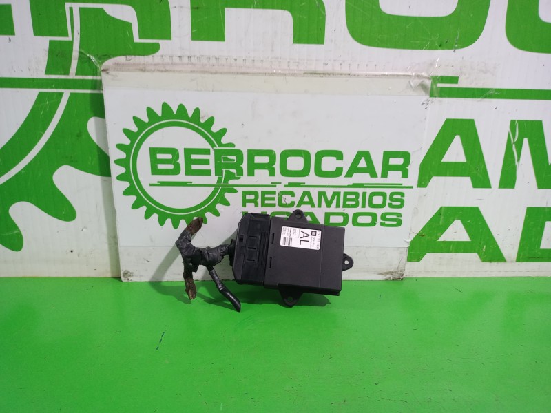 Recambio de modulo electronico para opel vectra c berlina gts referencia OEM IAM 13111456  
