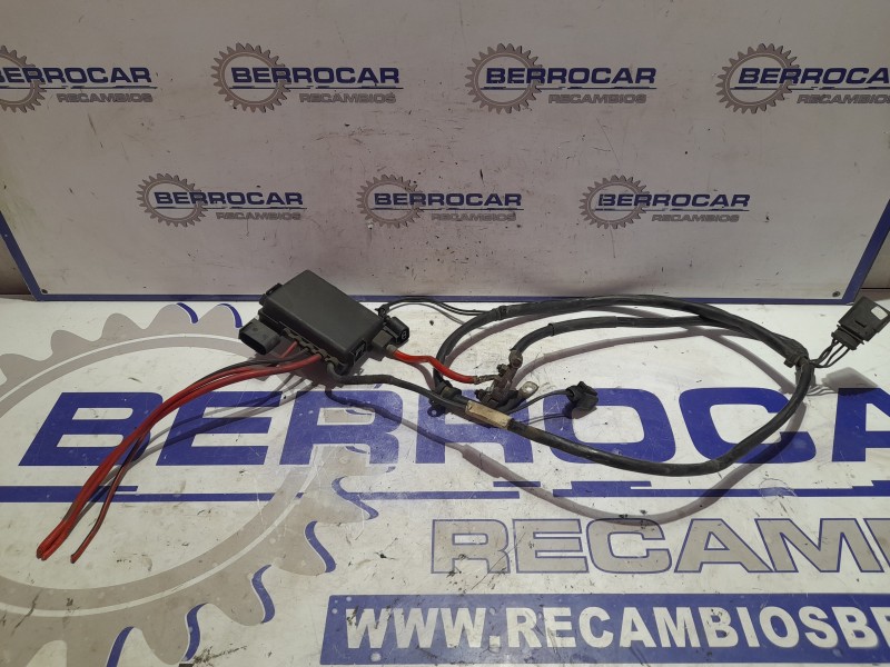 Recambio de borna postiva para seat leon (1m1) 1.9 tdi referencia OEM IAM 1K0071028  