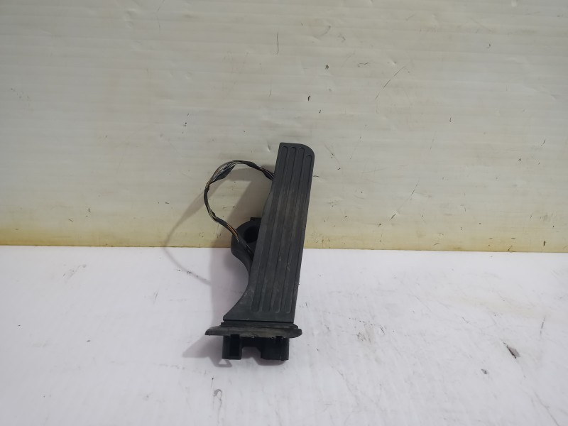Recambio de pedal acelerador para volkswagen passat berlina (3c2) individual referencia OEM IAM 1K1721503P  