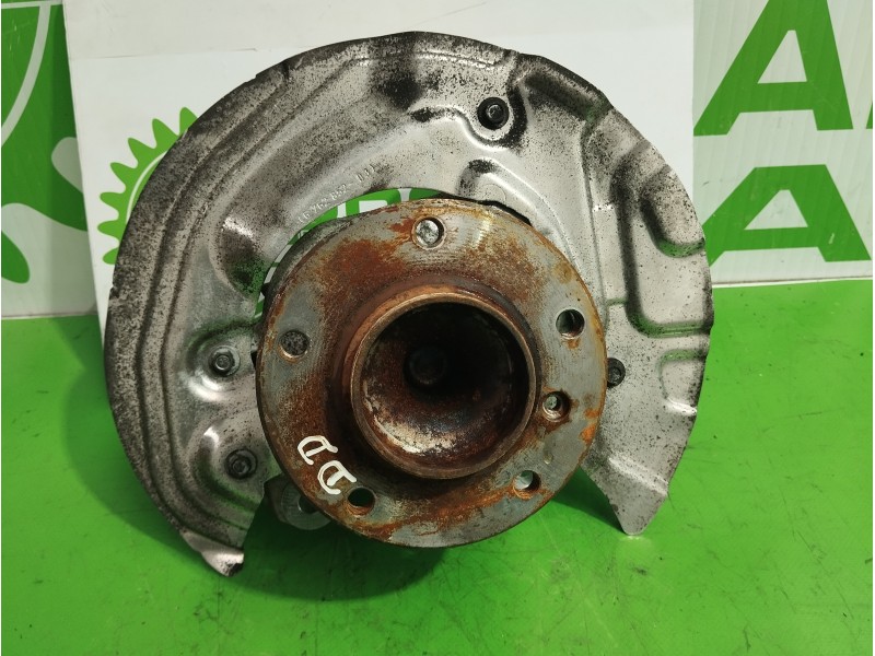 Recambio de mangueta delantera derecha para bmw serie 3 touring (e91) 2.0 16v referencia OEM IAM 676444403  