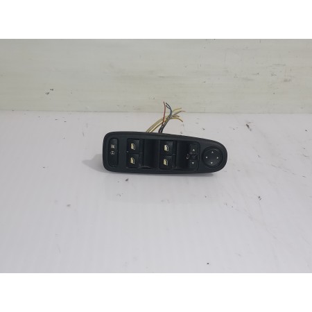 Recambio de mando elevalunas delantero izquierdo para citroën c4 grand picasso avatar referencia OEM IAM 96590658XT  